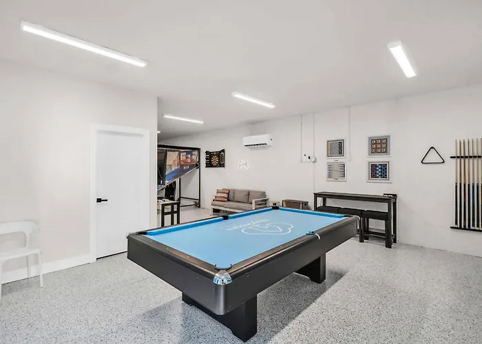 Ferienhaus Walk2beach, Heated Salt Pool, Pool Table, Gameroom Clearwater Beach