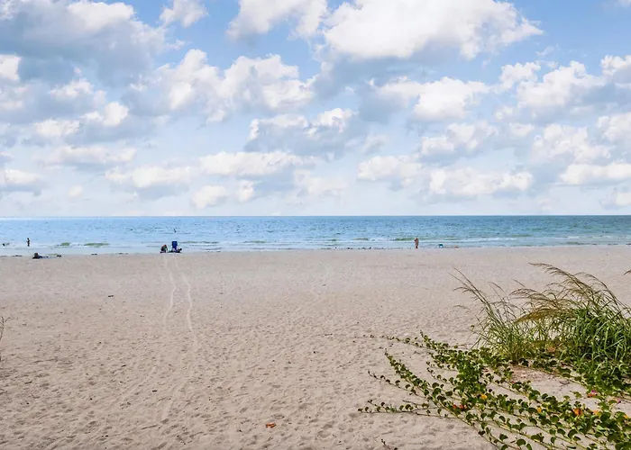 Walk2beach, Heated Salt Pool, Pool Table, Gameroom Clearwater Beach