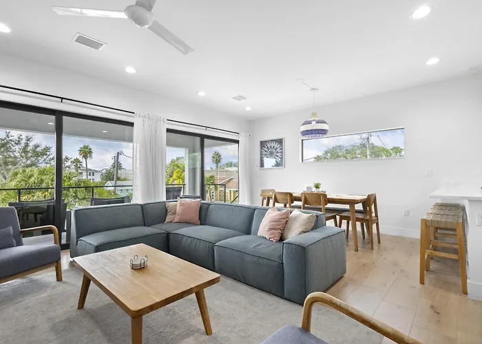 Walk2beach, Heated Salt Pool, Pool Table, Gameroom *