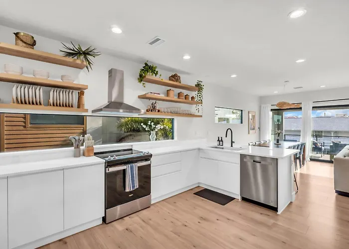 Walk2beach, Heated Salt Pool, Pool Table, Gameroom