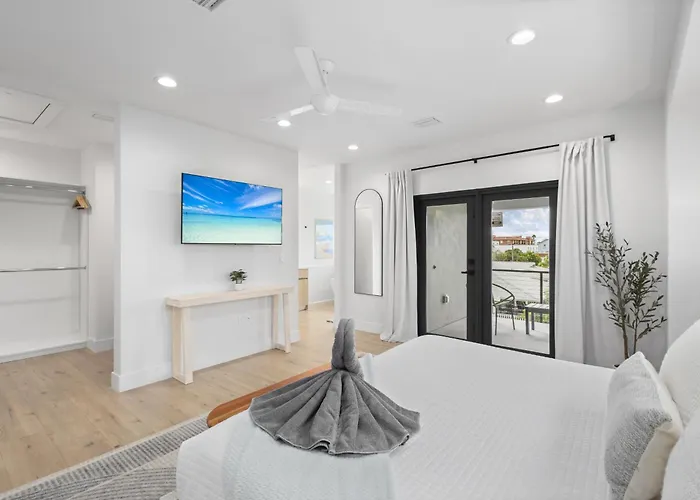 Ferienhaus Walk2beach, Heated Salt Pool, Pool Table, Gameroom